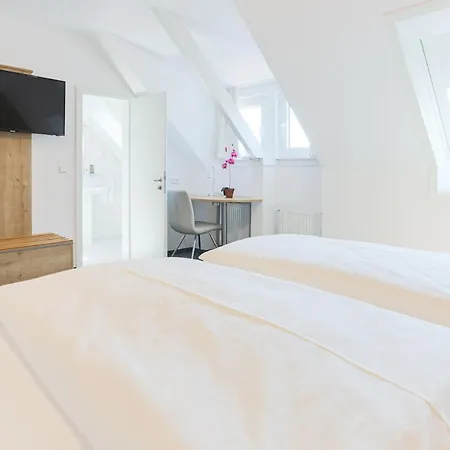 Eydt Kirchheim Hotel 3*
