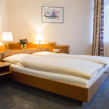 Eydt Kirchheim 3*